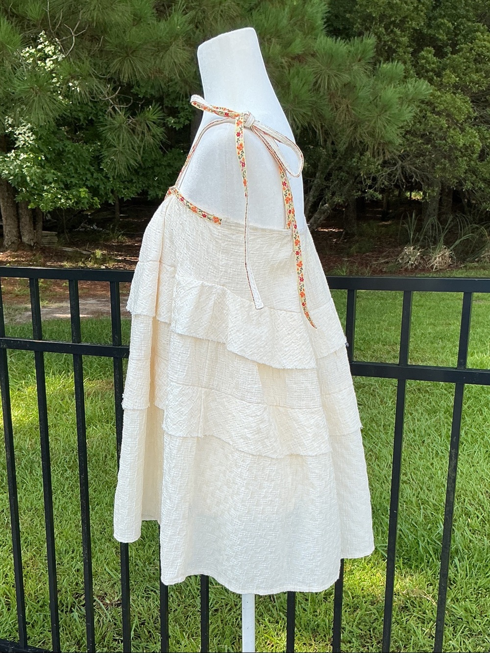 POL  Tiered Ruffle Embroidered Tie-Shoulder Natural Vintage Wash Boho Top - Picture 3 of 8